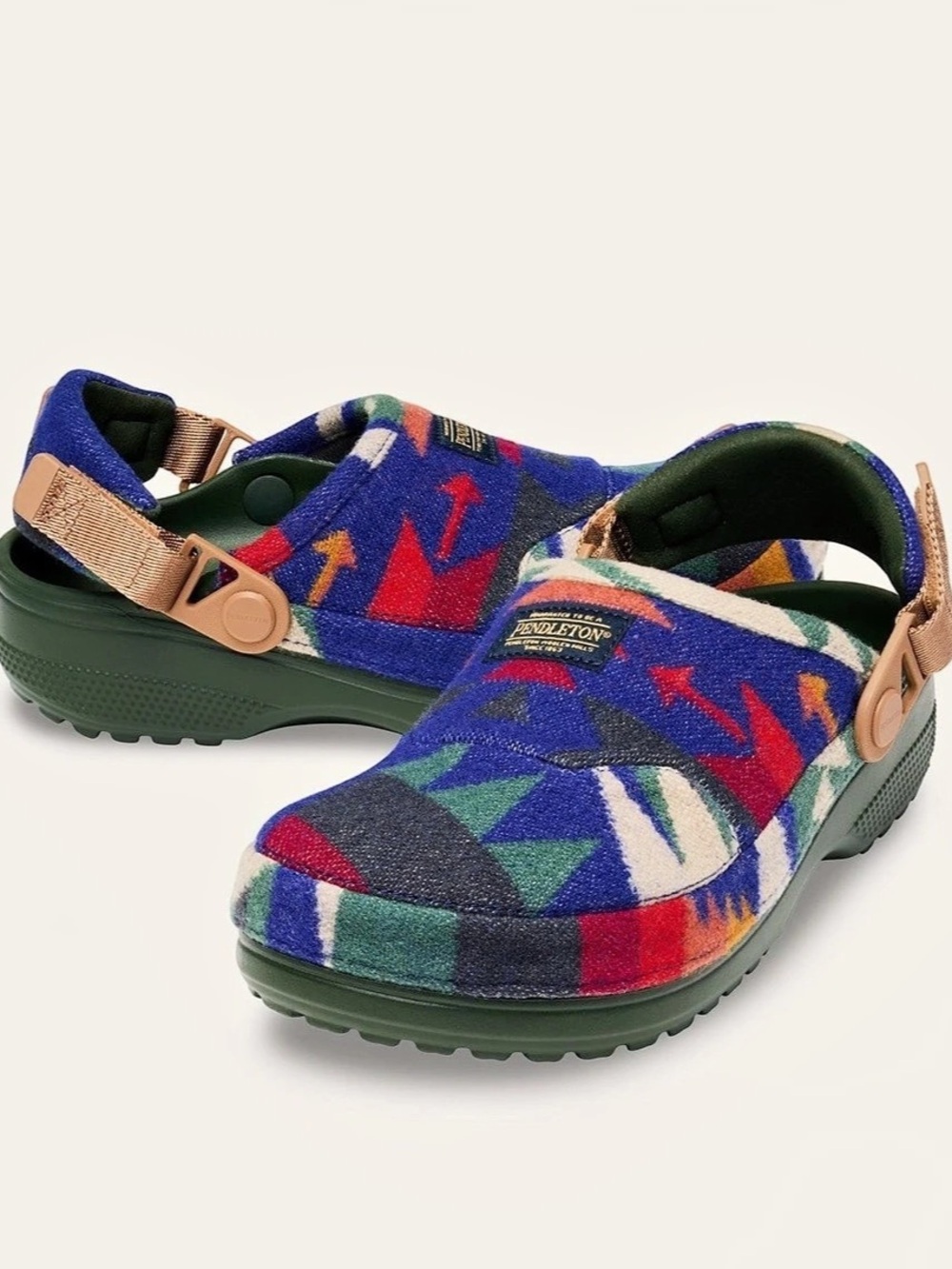Crocs Classic Crafted Clog Geometric Wool Clogs NWT